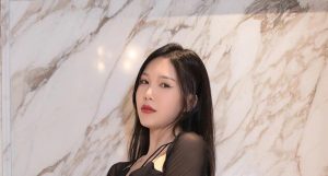 抖娘利世cos白裙+黑色连体衣写真合集-长游分享网