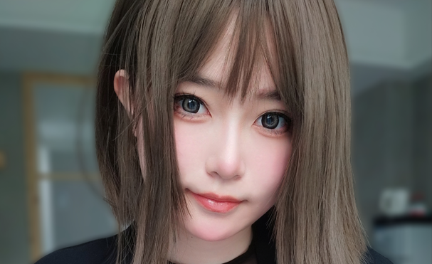 女主k cos大胆的秘书写真+视频-长游分享网