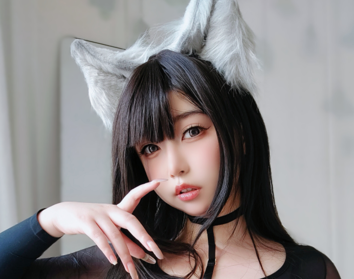女主k cos纯白上衣+保健医师+性感的黑猫写真-长游分享网