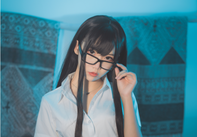 面饼仙儿cos写真合集一-长游分享网