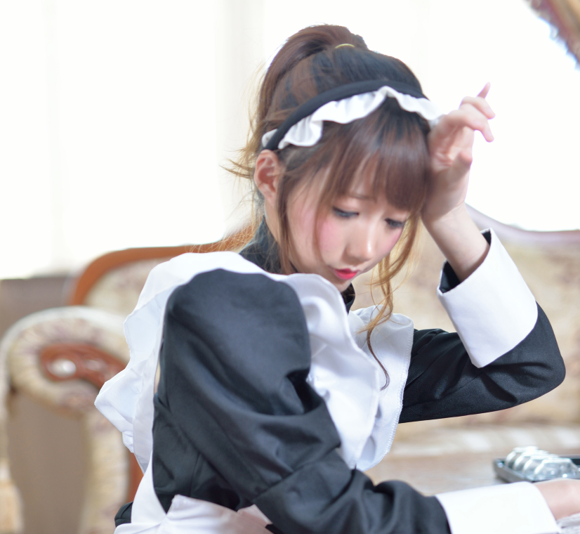 Nagisa魔物喵cos女仆小姐+生理课+性感看护师写真-长游分享网